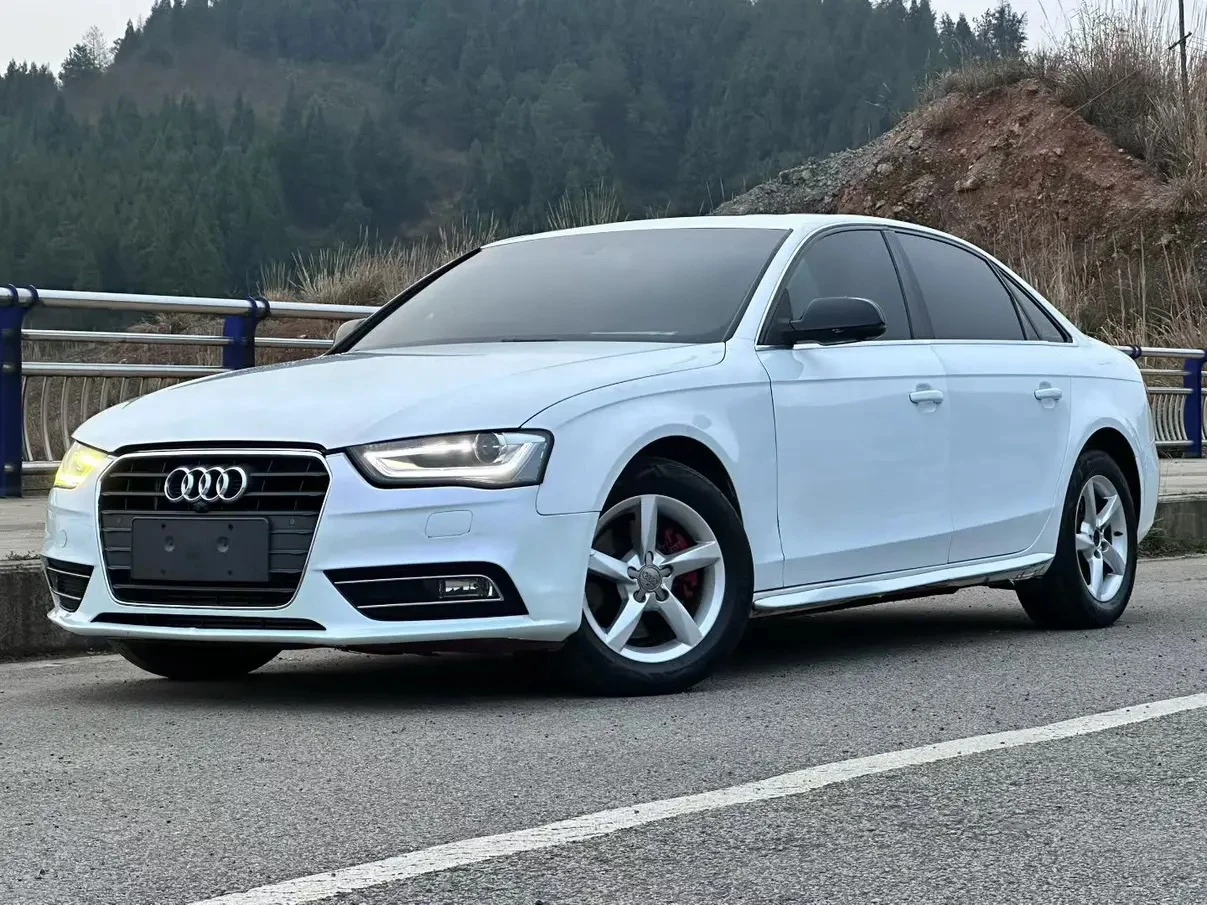 Audi A4L 35TFSI 