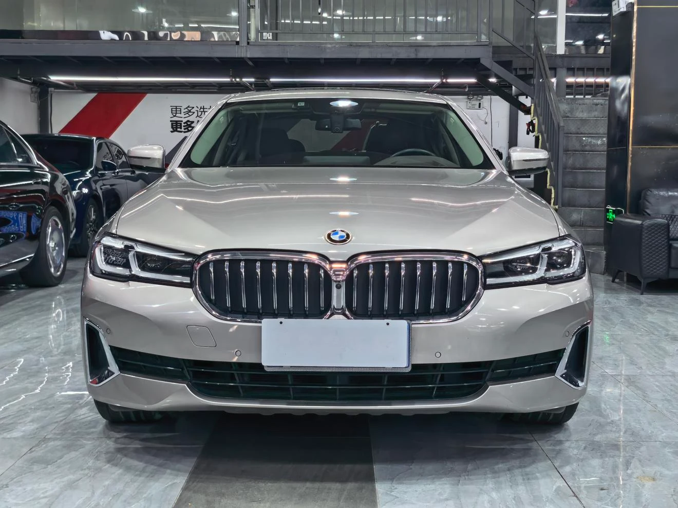 BMW 5 Series 530Li  - exterior