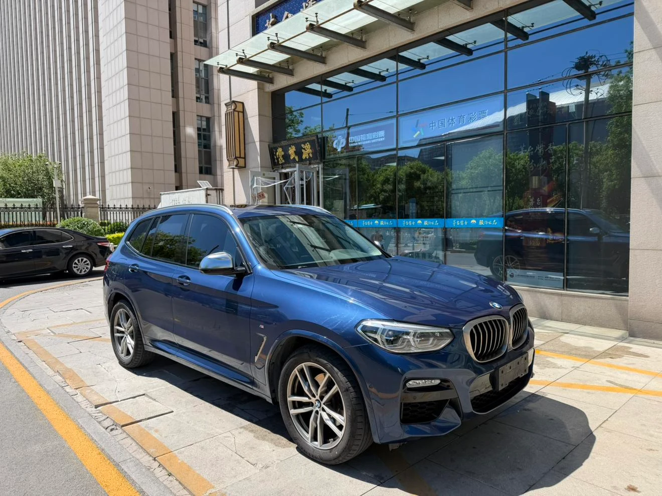 BMW X3  xDrive30i  M Sport - exterior