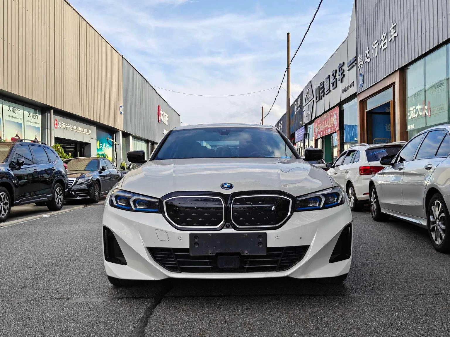 BMW i3 eDrive40L M Sport Night Package - exterior