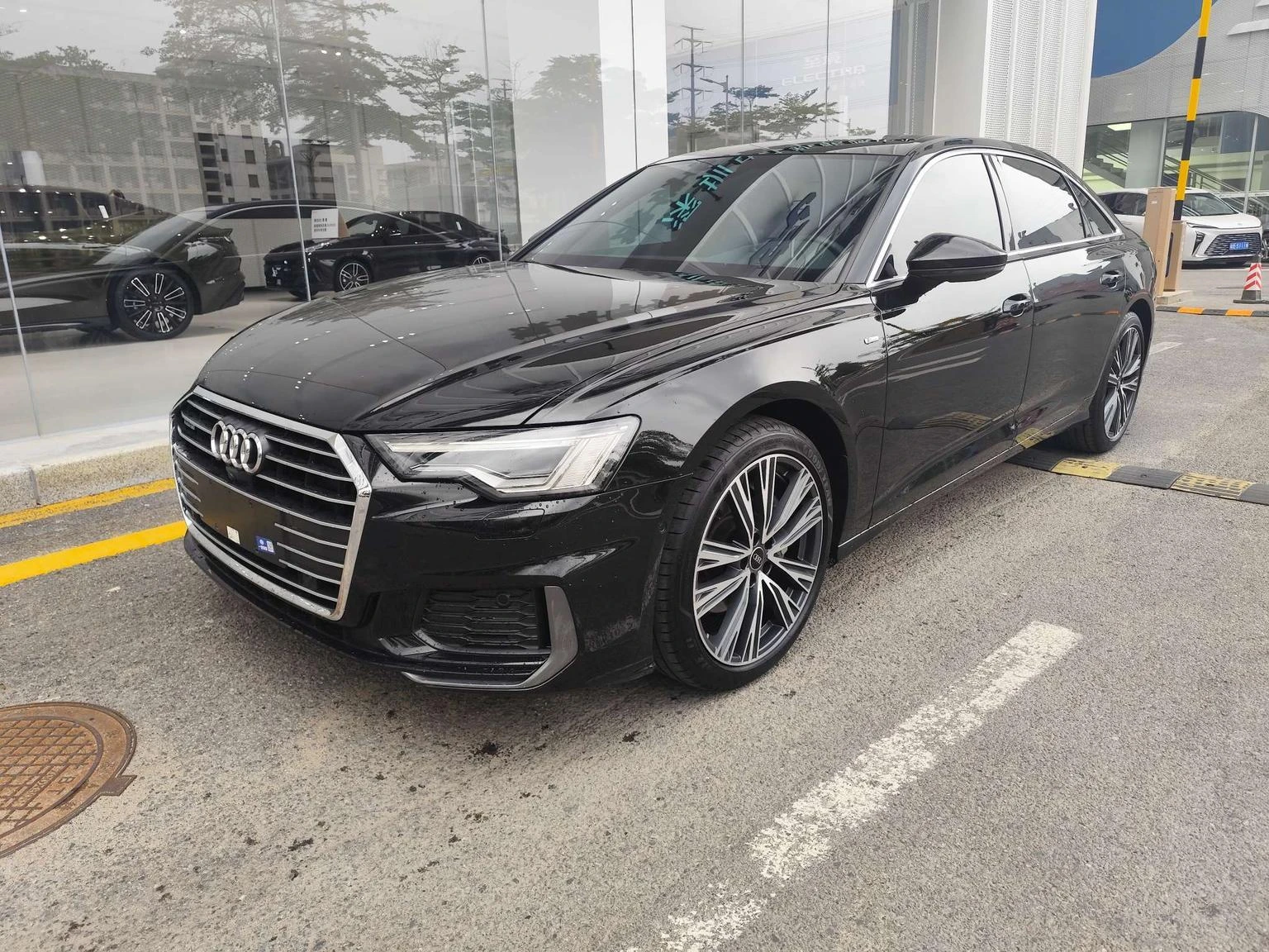 Audi A6L 45 TFSI quattro (Selection Dynamic Trim)