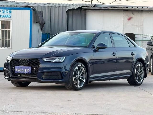 Audi A4L Plus 40TFSI Sport