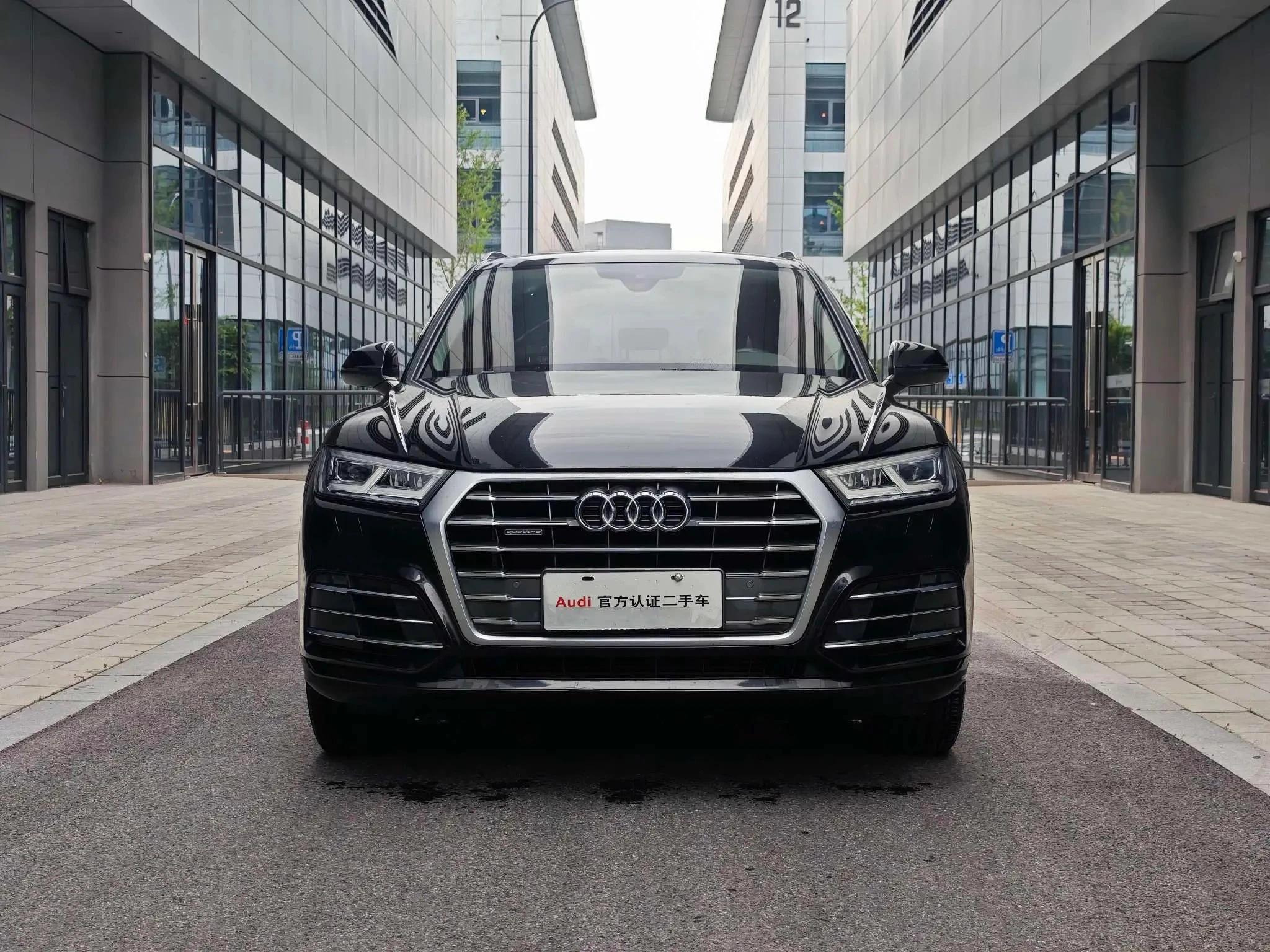 Audi Q5L 40 TFSI Rongxiang Progressive - exterior