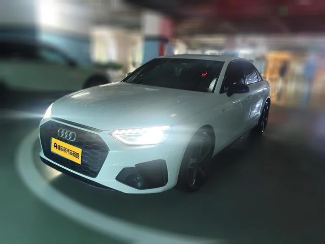 Audi A4L 40 TFSI Fashion Dynamic Trim