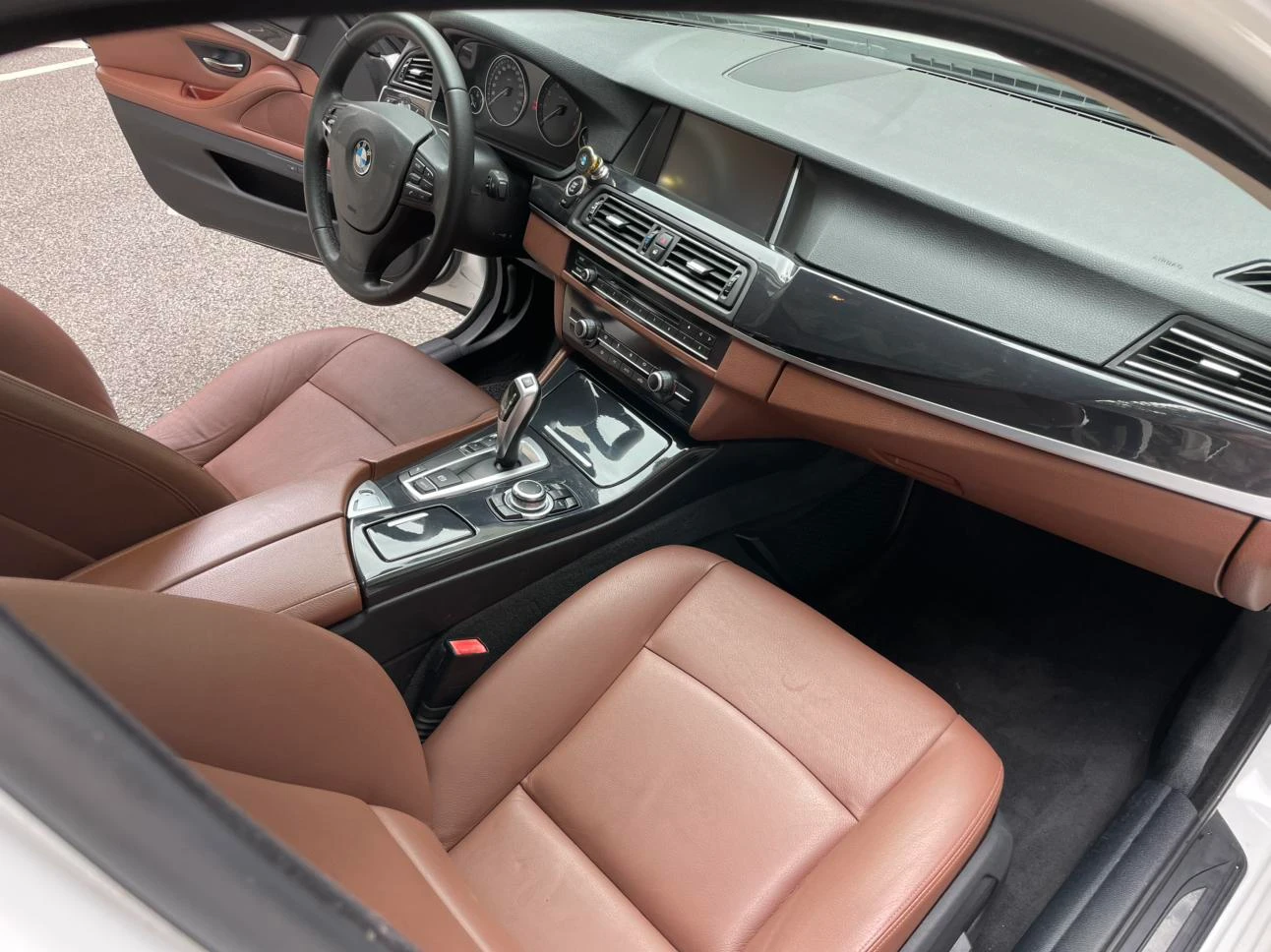 BMW 520 Li - interior