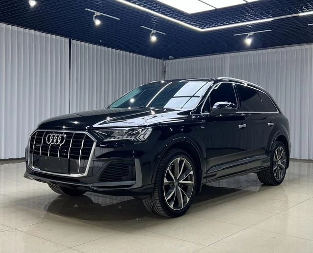 Audi Q7 55 TFSI Sport Trim
