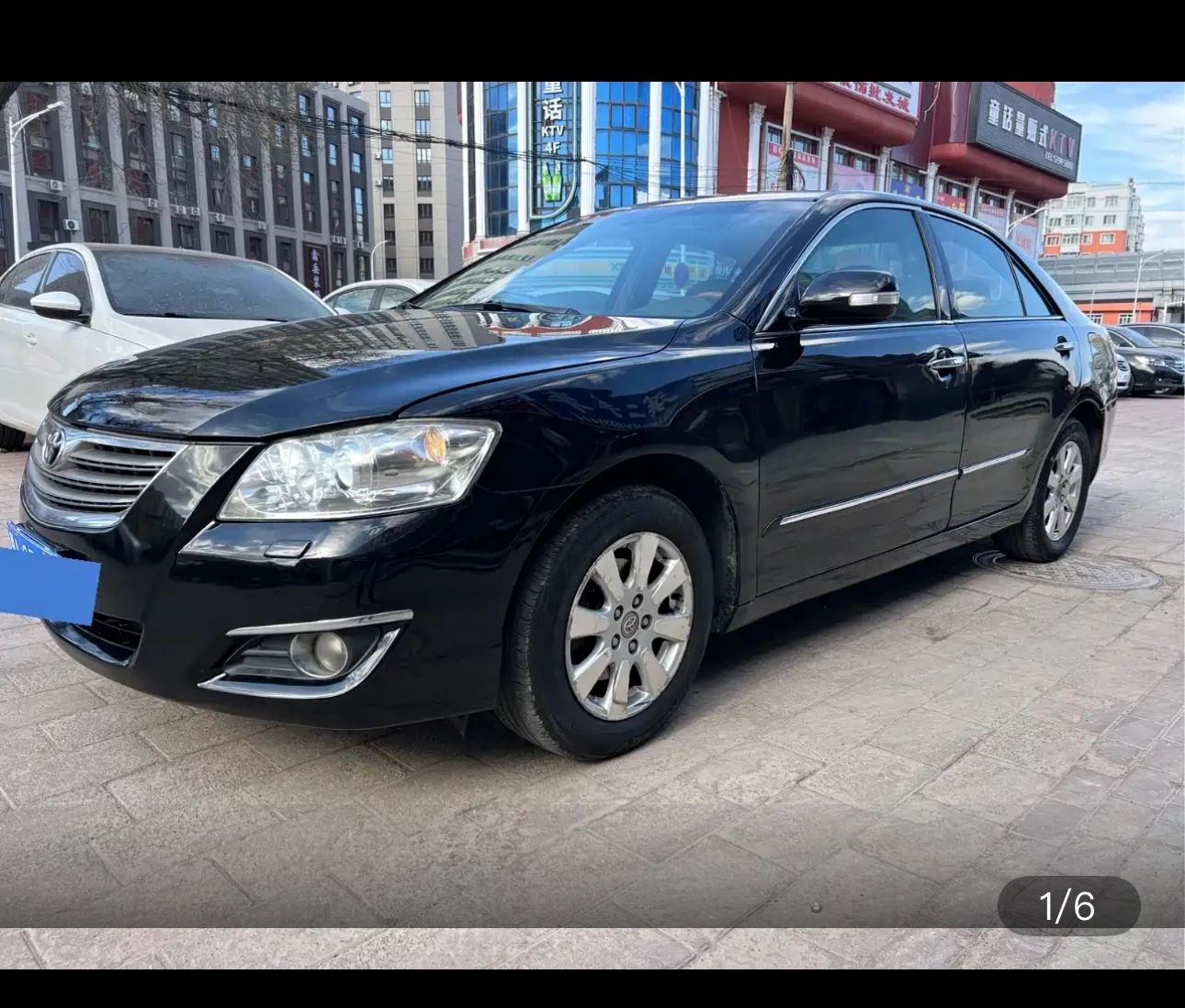Toyota  Camry 240V Premium Edition