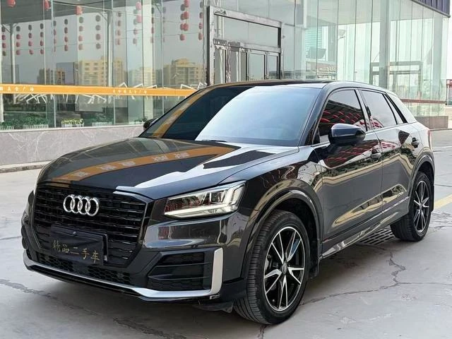 Audi Q2L 35TFSI Fashion Dynamic Trim
