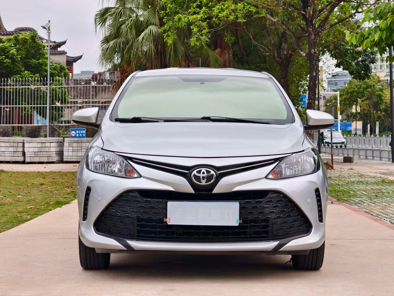Toyota Vios FS 1.5L CVT (Sporty Trim) - exterior