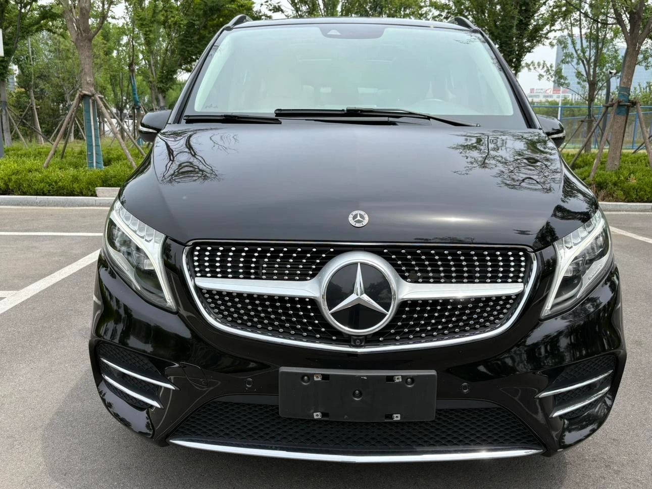 Mercedes-Benz V-Class V260 L - exterior