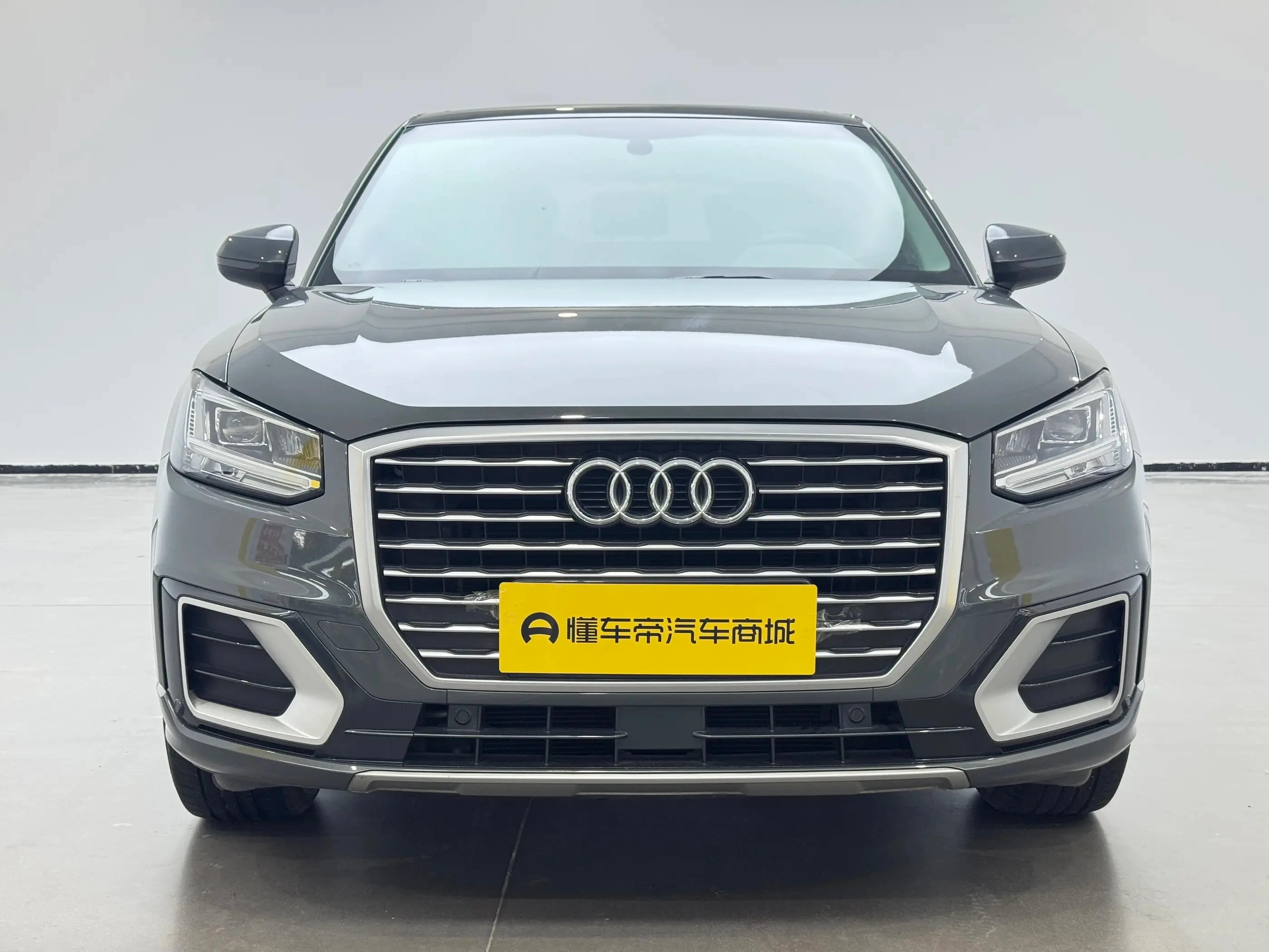 Audi Q2L 35TFSI Fashion Elegance - exterior