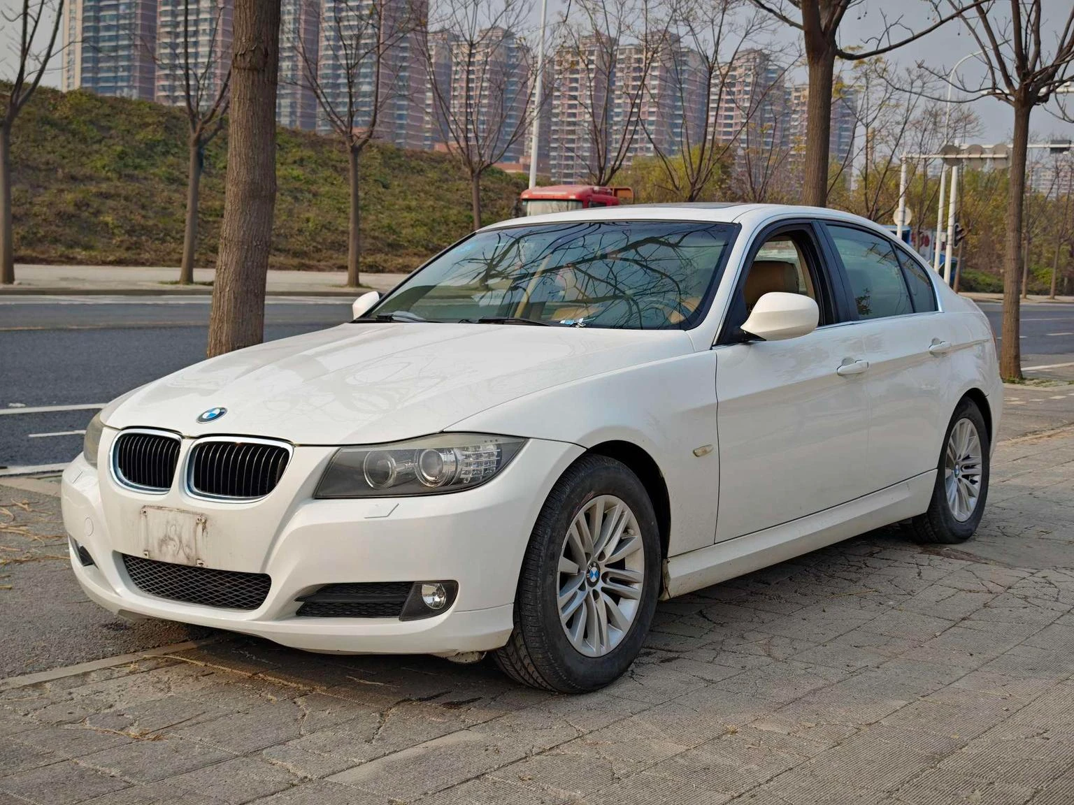 BMW 3 Series 320i 