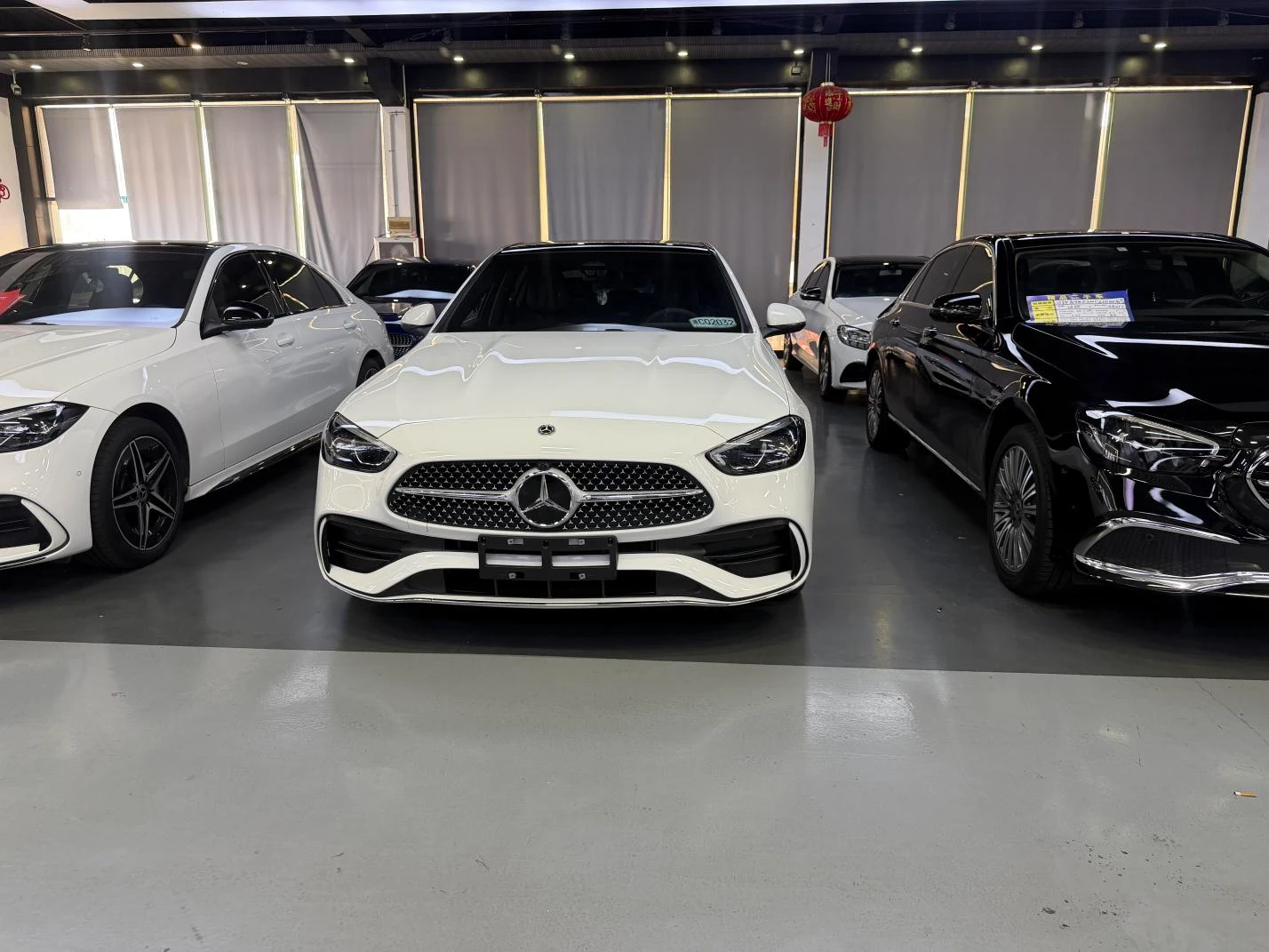 Mercedes-Benz C-Class C260 L Facelift Sport Edition - exterior