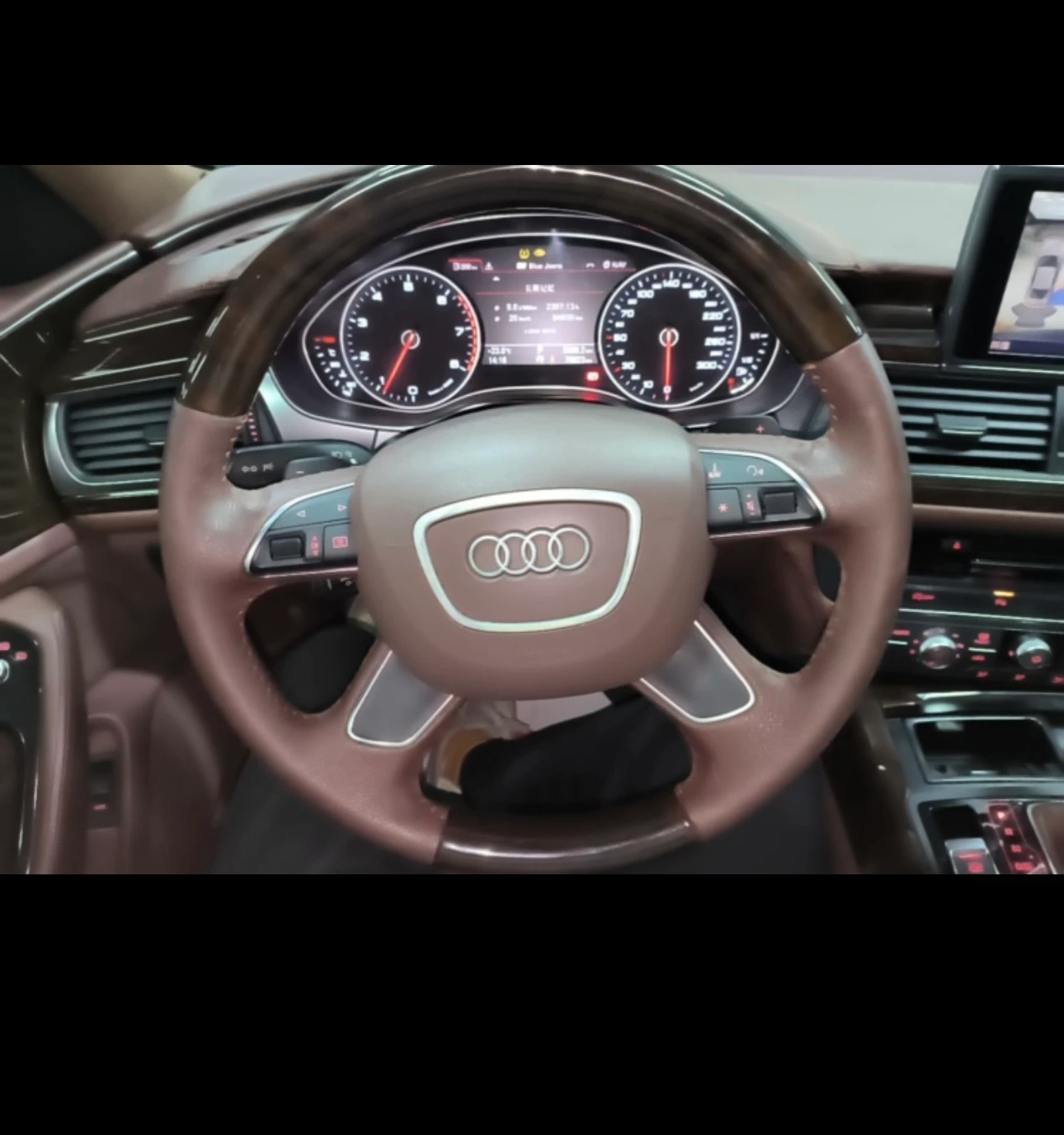 Audi A6L TFSI  - interior