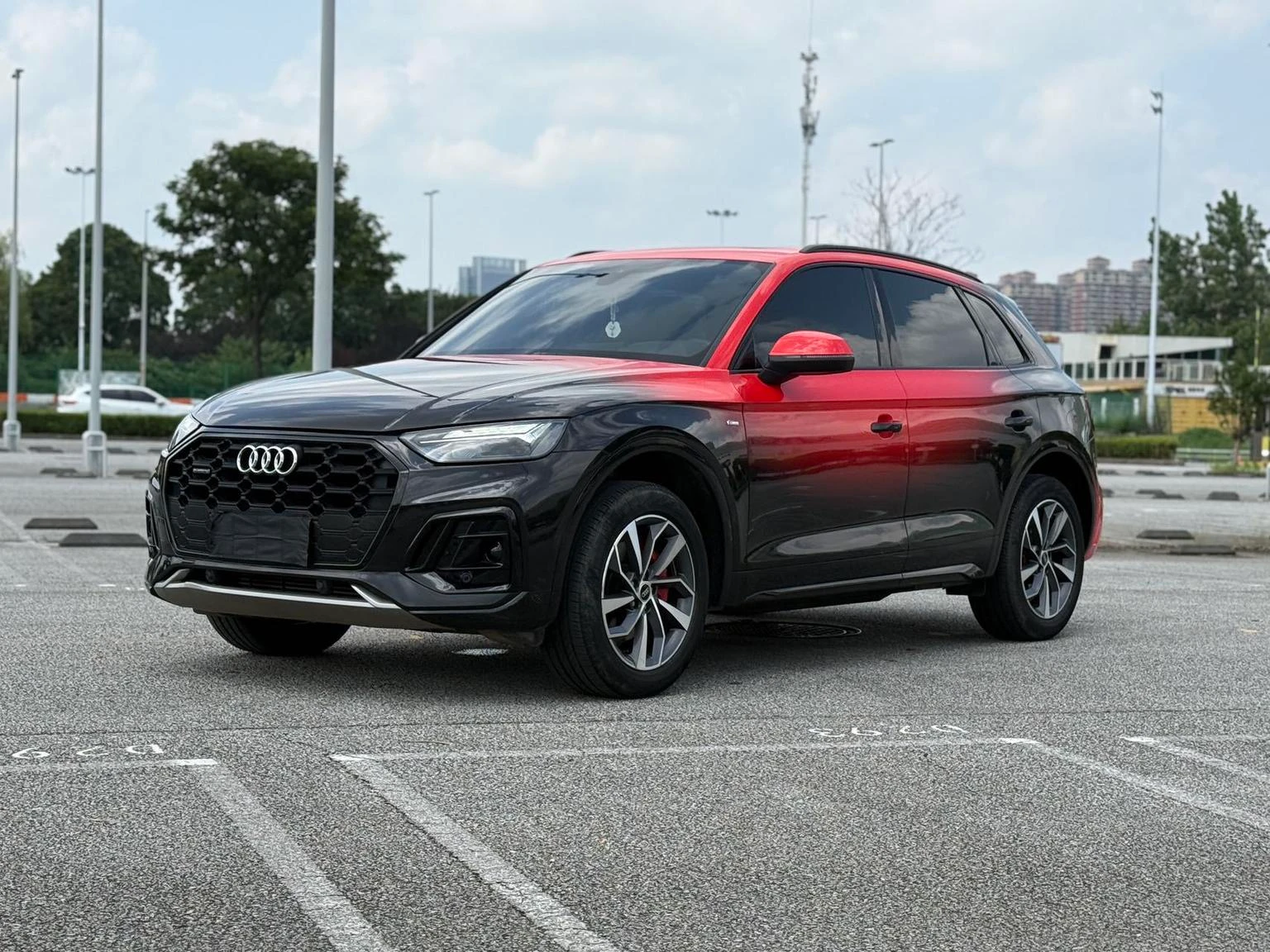 Audi Q5L 40 TFSI Luxury Sport