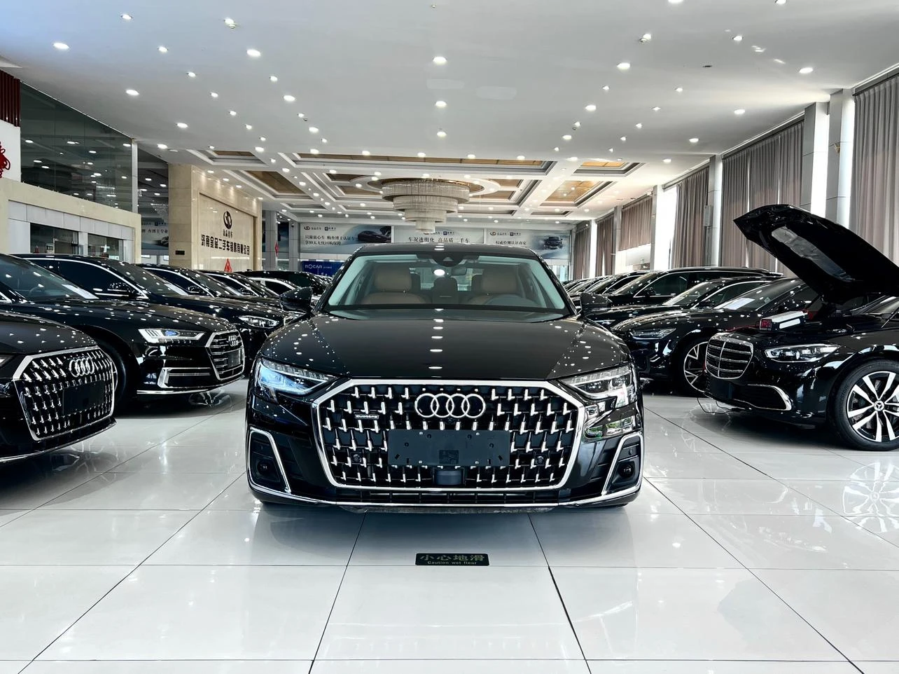 Audi A8L 50 TFSI Quattro Premium - exterior