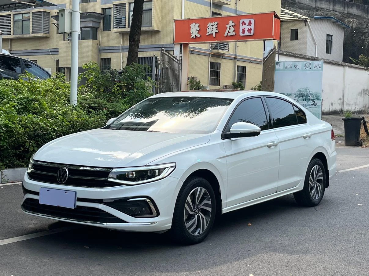 Volkswagen Bora 200TSI DSG Free Travel Edition