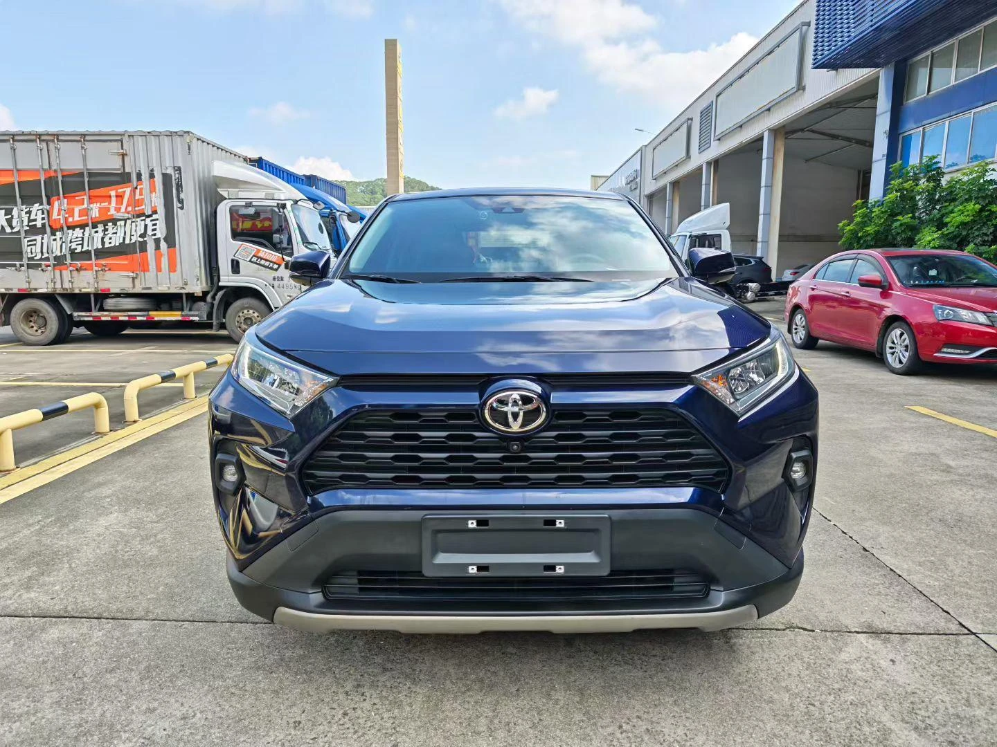 Toyota RAV4 Rongfang 2.0L CVT 2WD Fashion Edition - exterior