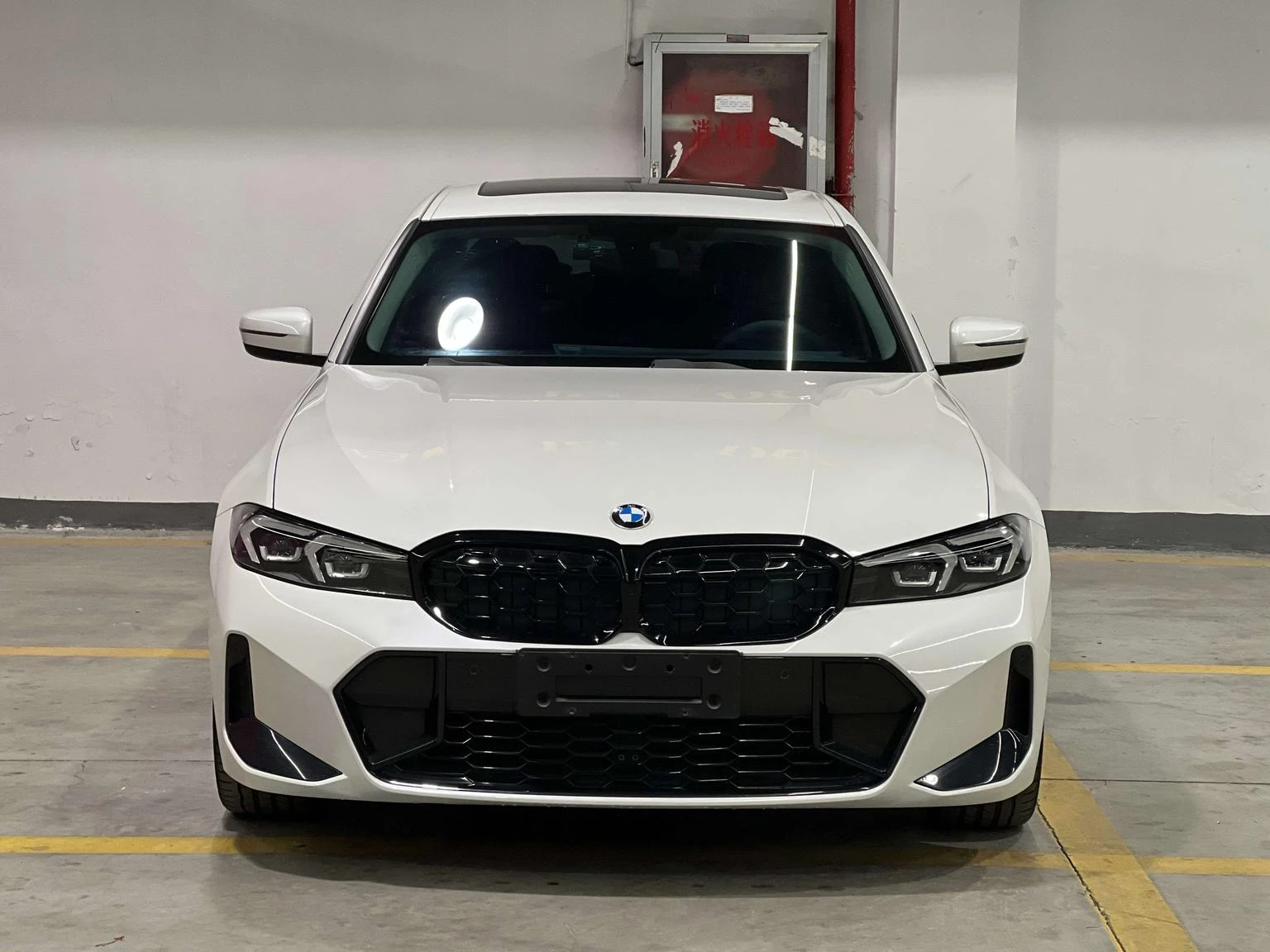 BMW 3 Series 320Li M Sport Package - exterior