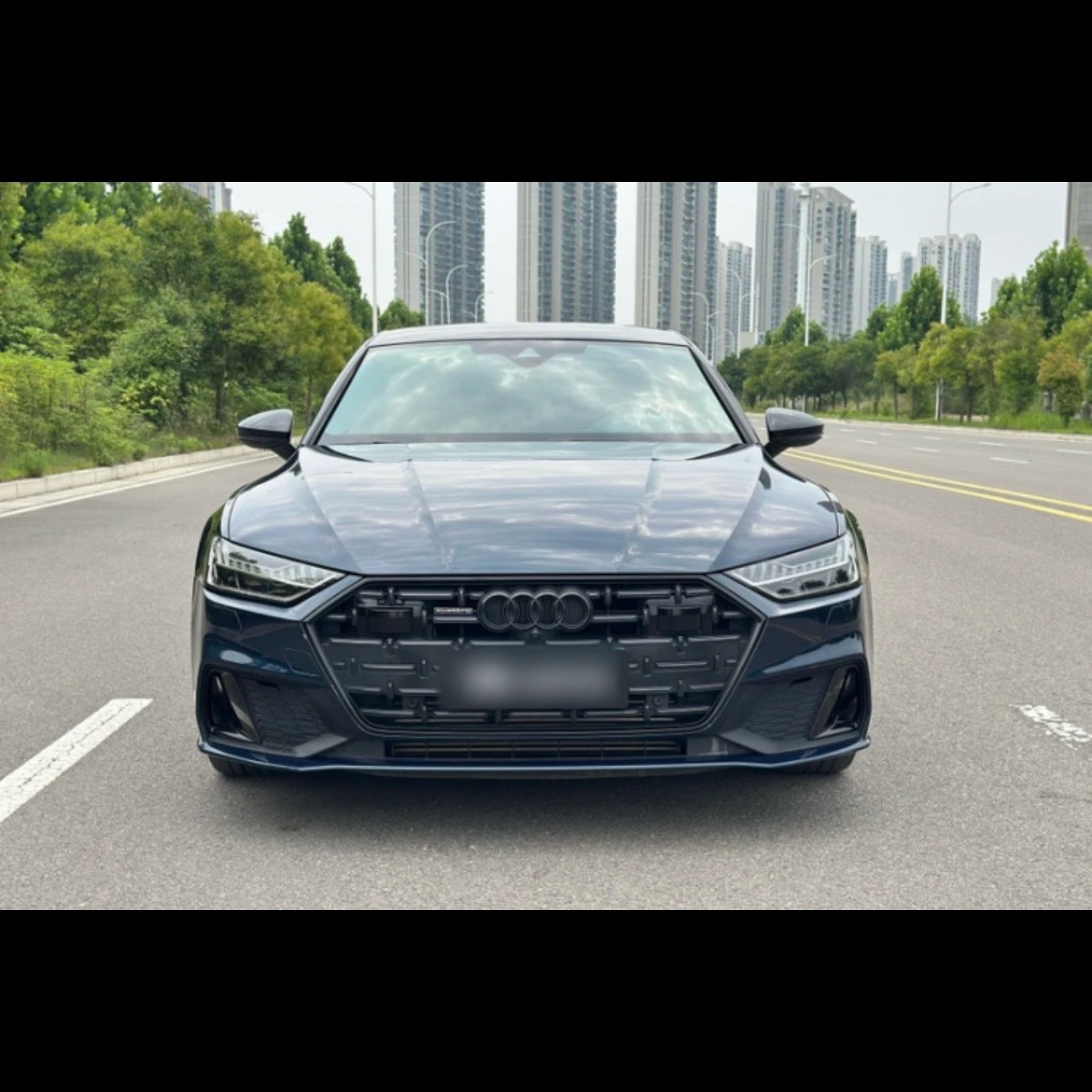 Audi A7L 55 TFSI First Edition  - exterior