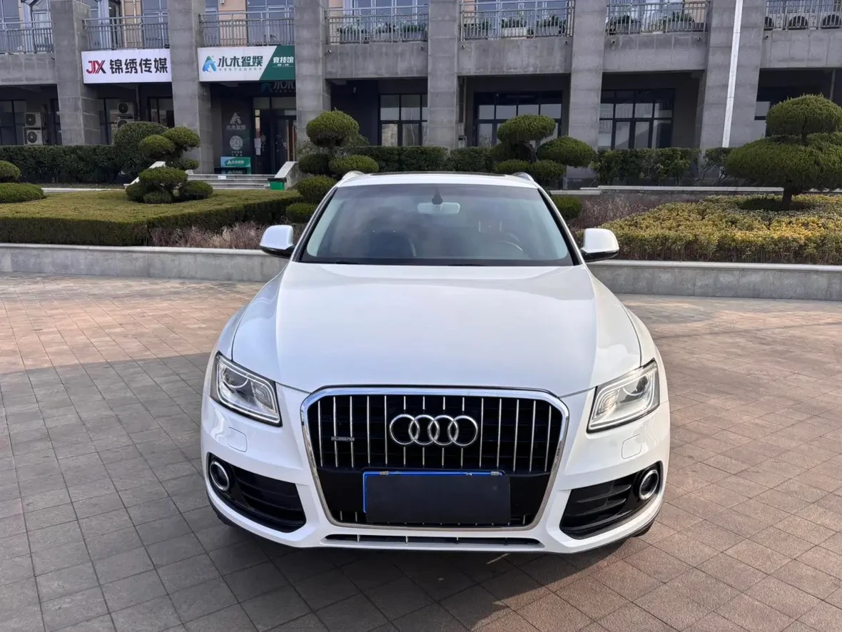 Audi Q5 40TFSI Progressive