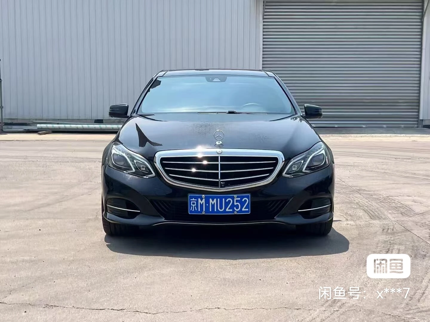 Mercedes-Benz E320L 4MATIC - engine