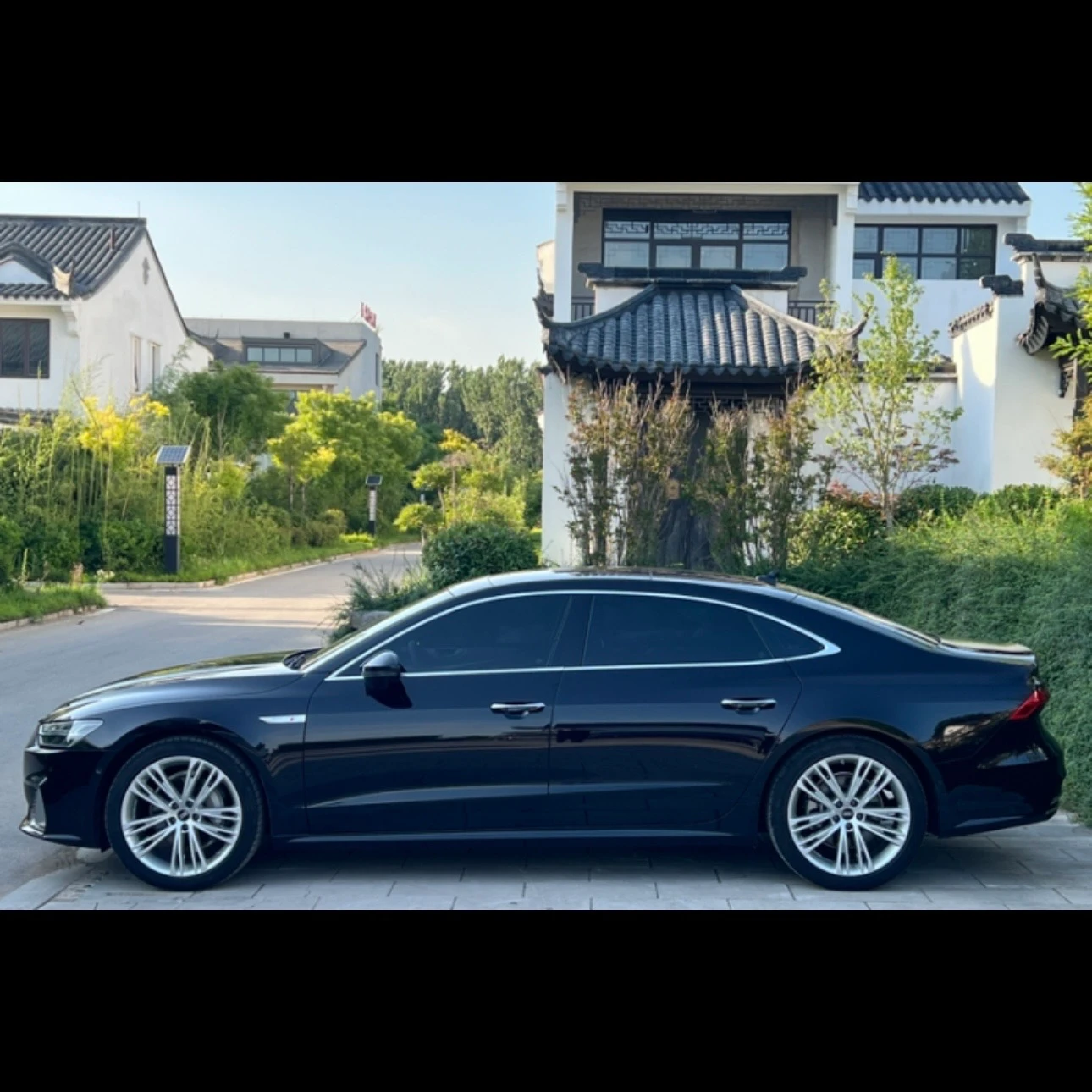 Audi A7L Luxury 45 - exterior