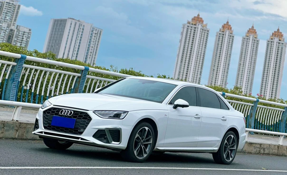 Audi A4L 40 TFSI Style Sport