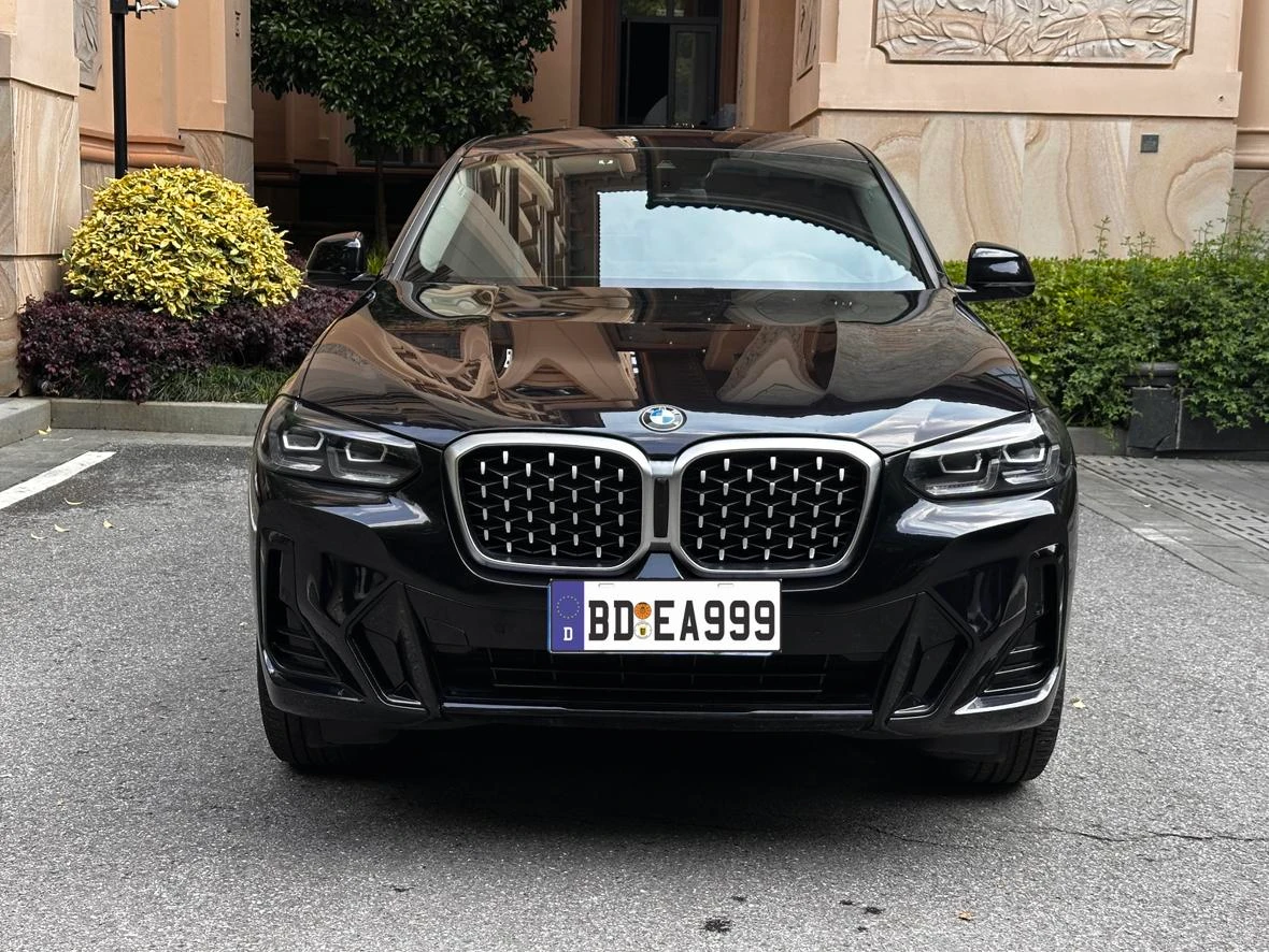 BMW X4 xDrive 25i M Sport Package - exterior