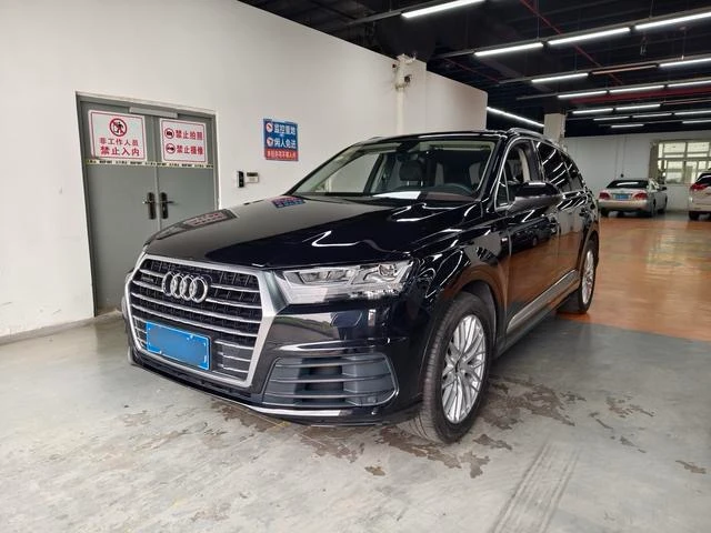 Audi Q7 45 TFSI Sport