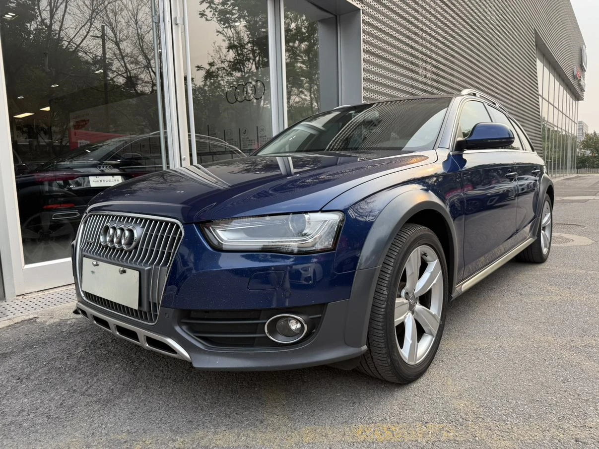 Audi A4 40 TFSI allroad quattro