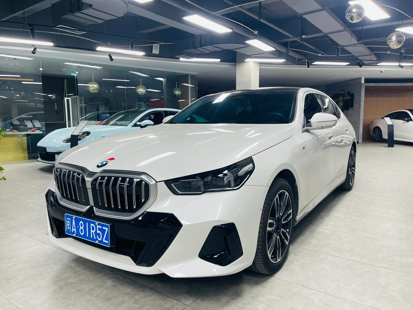 BMW 5 Series 530Li Leading Edition M Sport Package