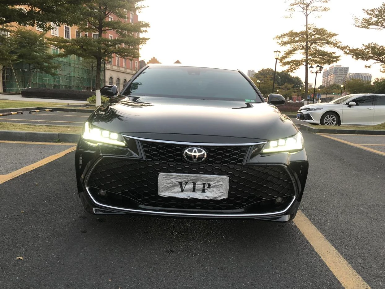 Toyota Avalon 2.5L Automatic Luxury Edition - exterior