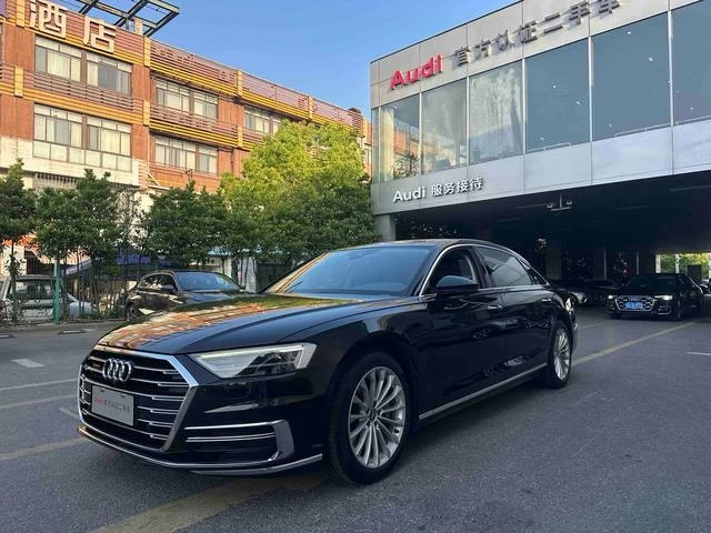 Audi A8L 55 TFSI Launch Edition Premium Trim