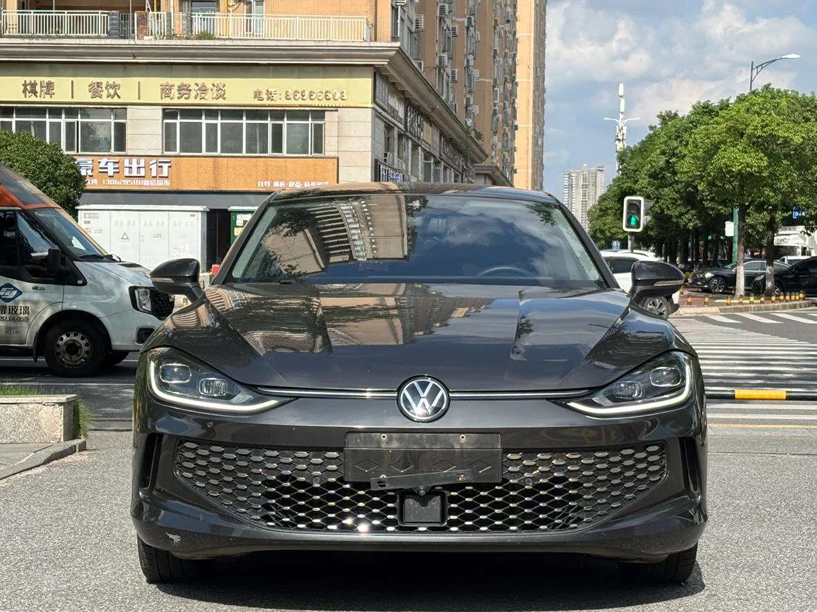 Volkswagen Lamando L 280TSI DSG Cool Spicy Edition - exterior