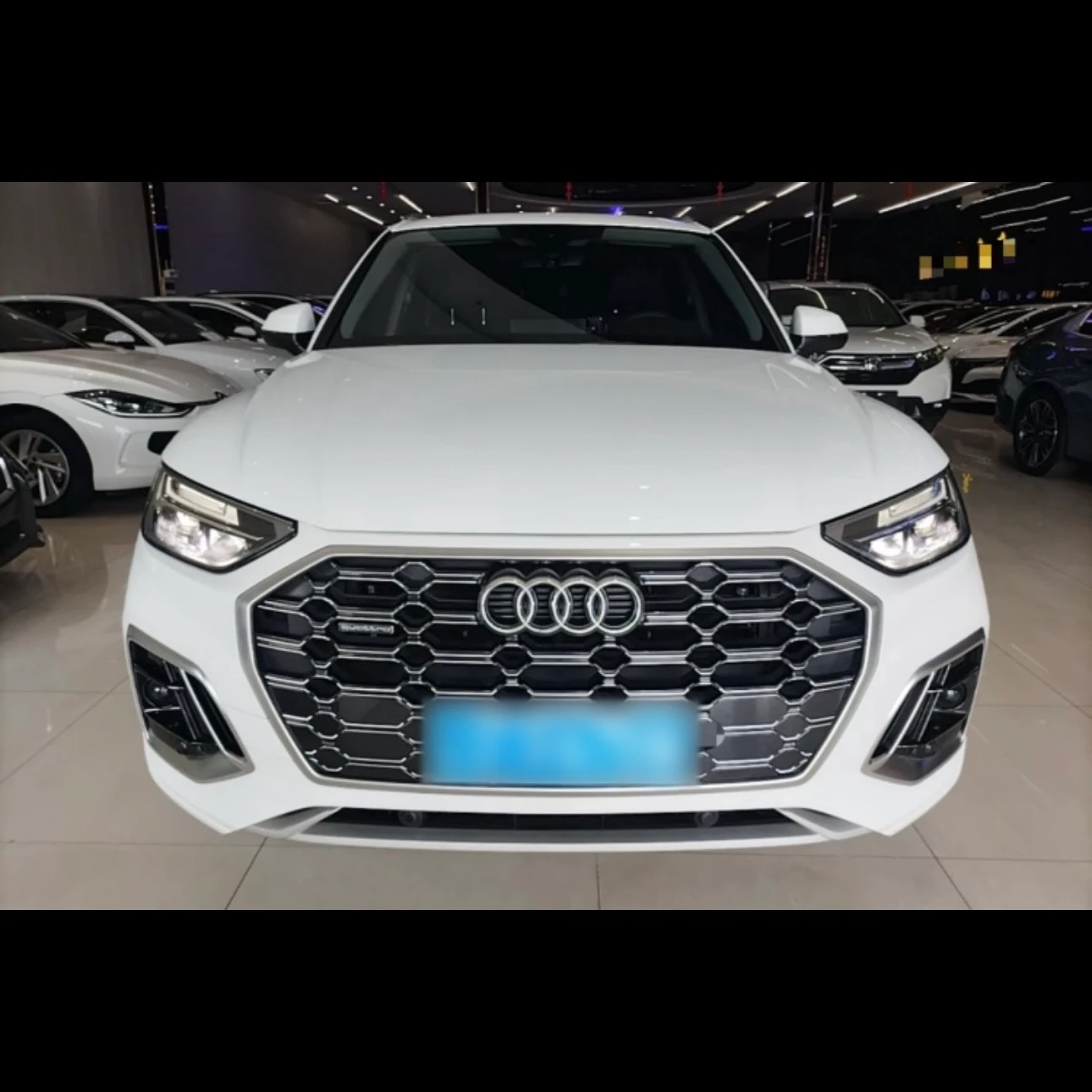 Audi Q5L 40 Fashion Dynamic - exterior