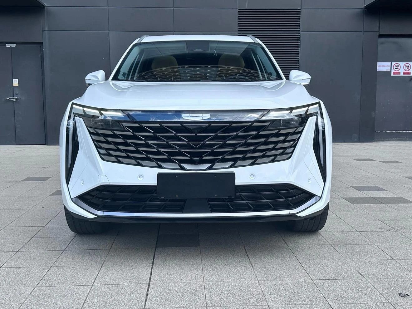 Geely Boyue L 1.5TD DCT Premium - exterior