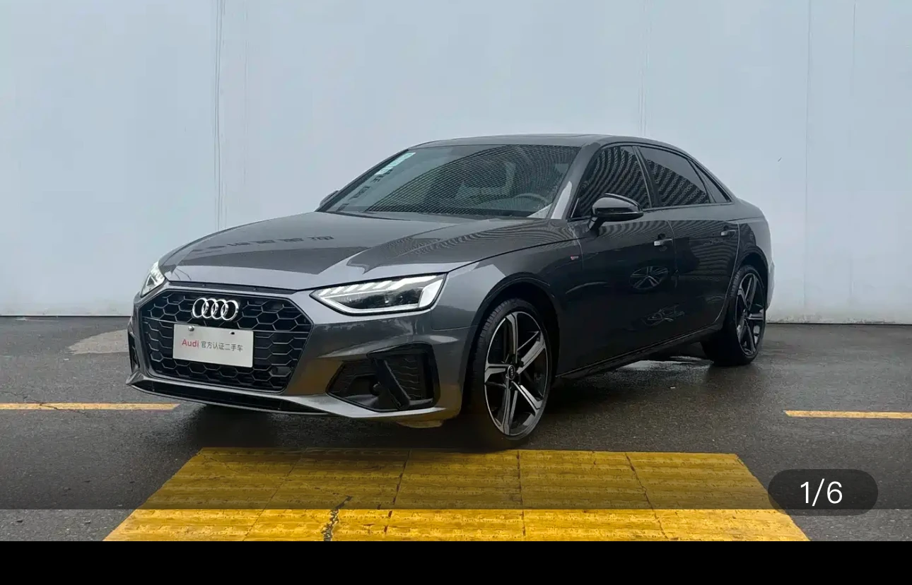 Audi A4L 40 TFSI Luxury Sport Trim