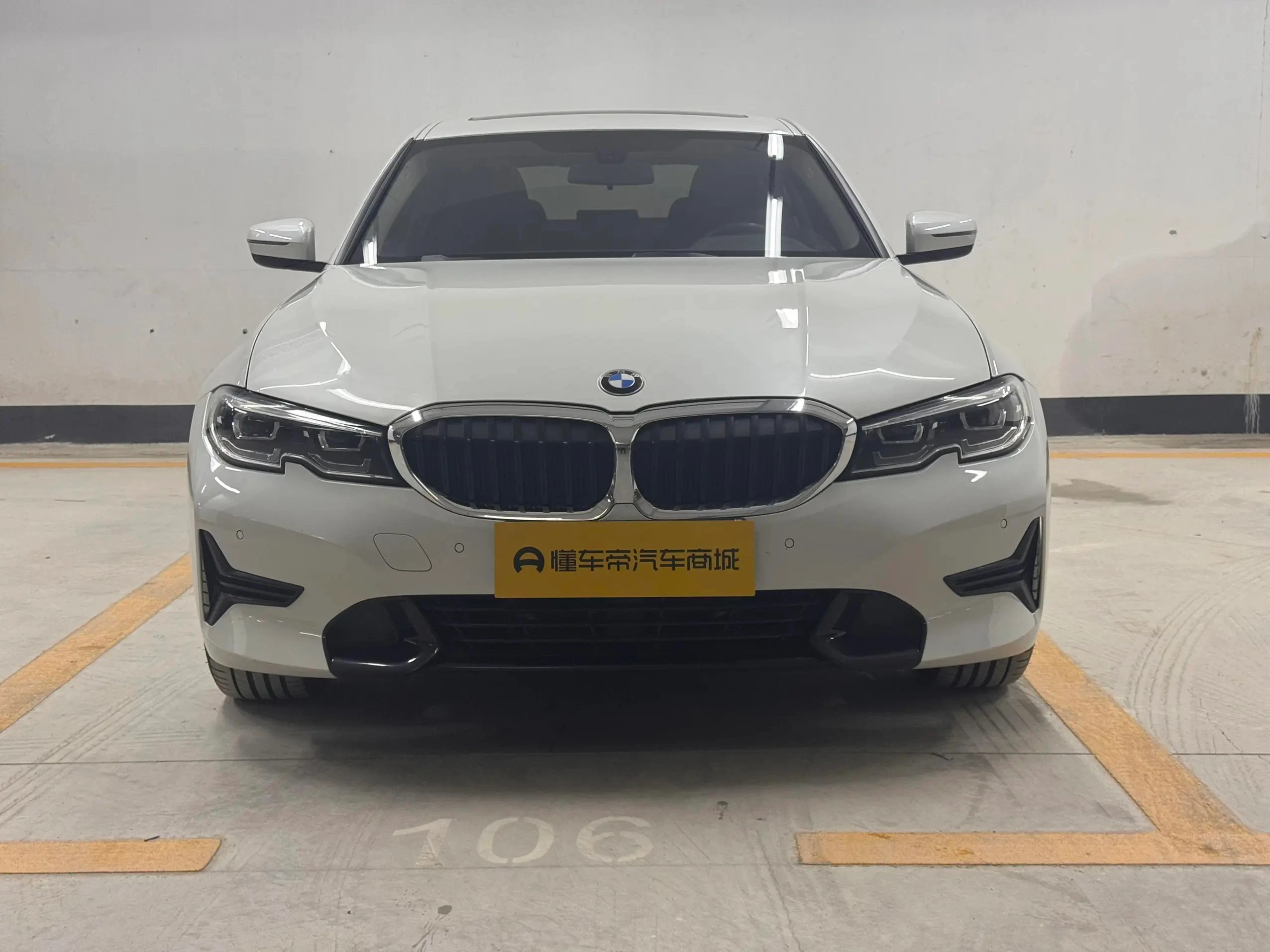 BMW 3 Series 320i M Sport Package - exterior