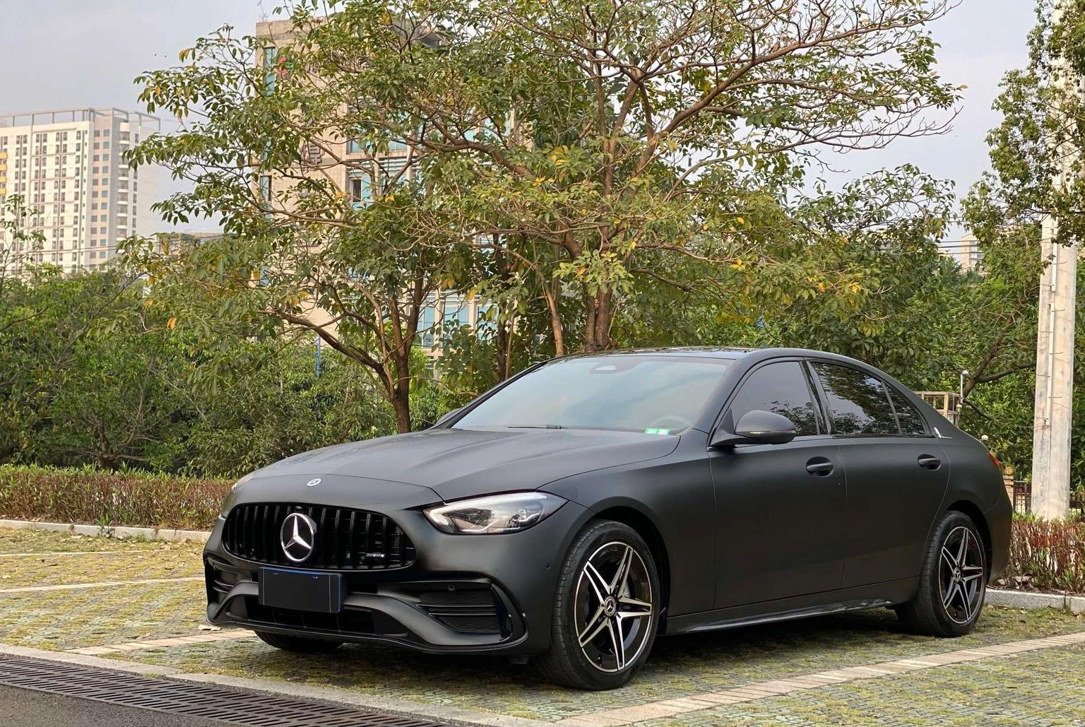 Mercedes-Benz C-Class  260 L Night Edition Sport - exterior