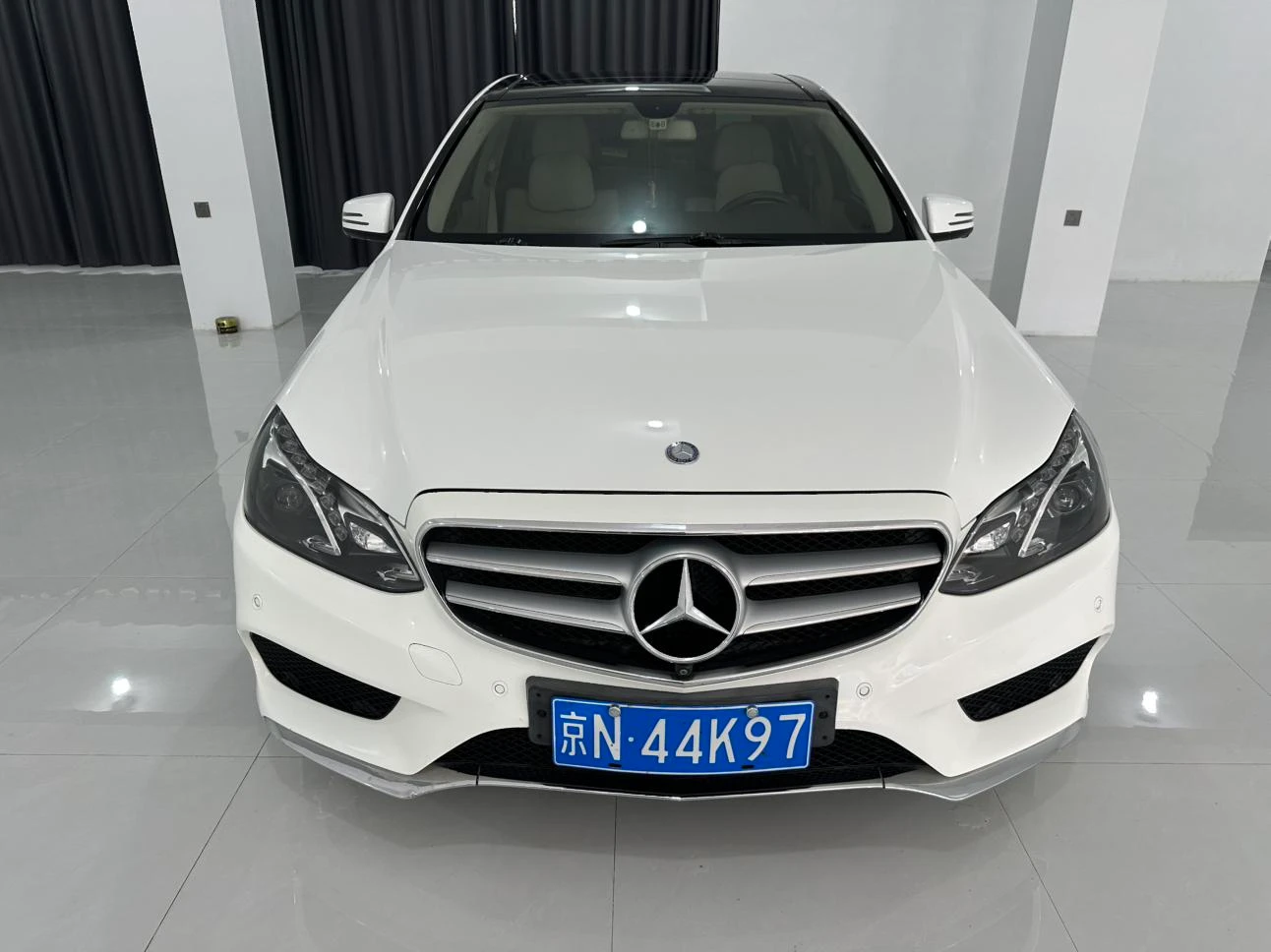 Mercedes-Benz E-Class E300L Sport Edition - exterior