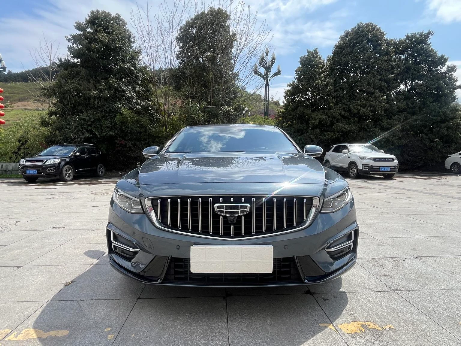Geely Preface 2.0T Premium - exterior