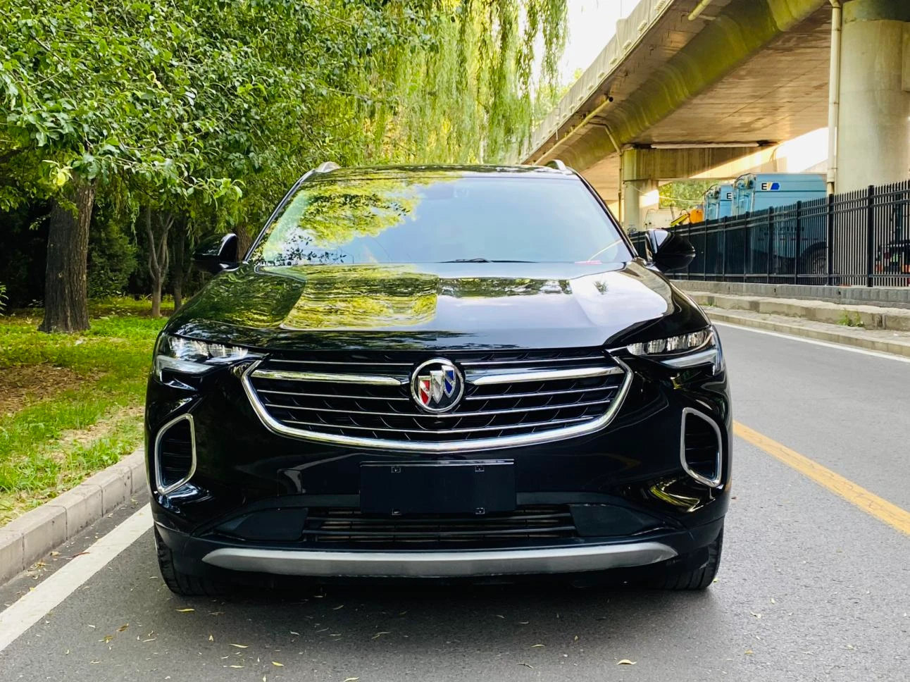 Buick Envision S 652T 2WD Luxury - exterior