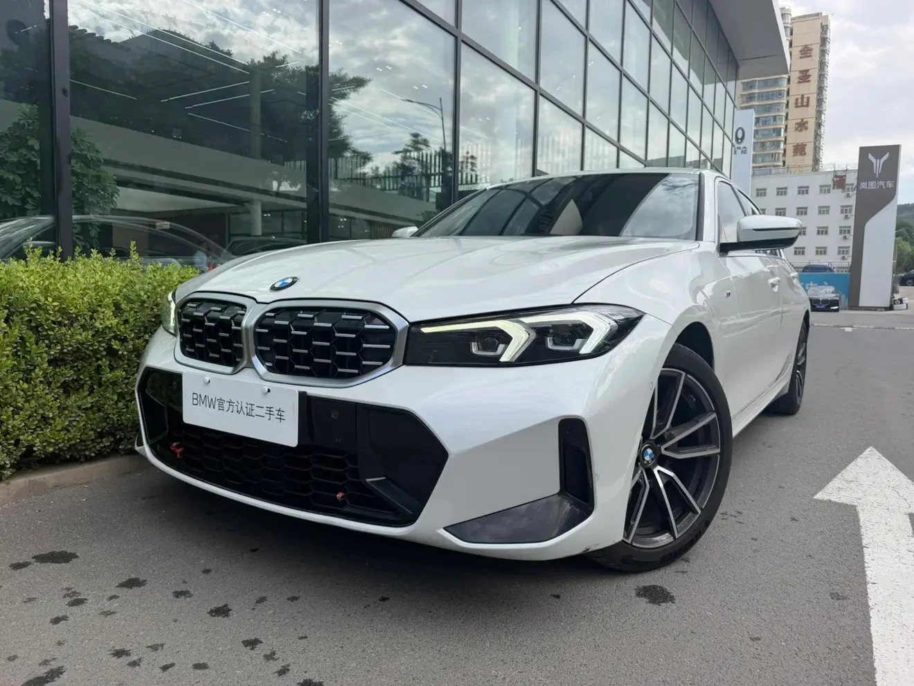 BMW 3 Series 325Li M Sport Package