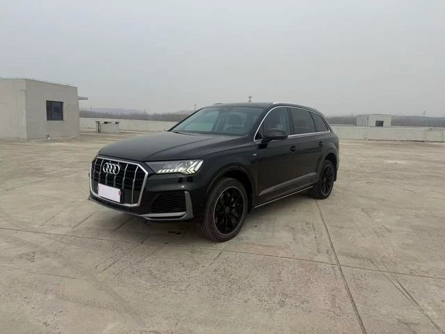 Audi Q7 55 TFSI Sport Trim