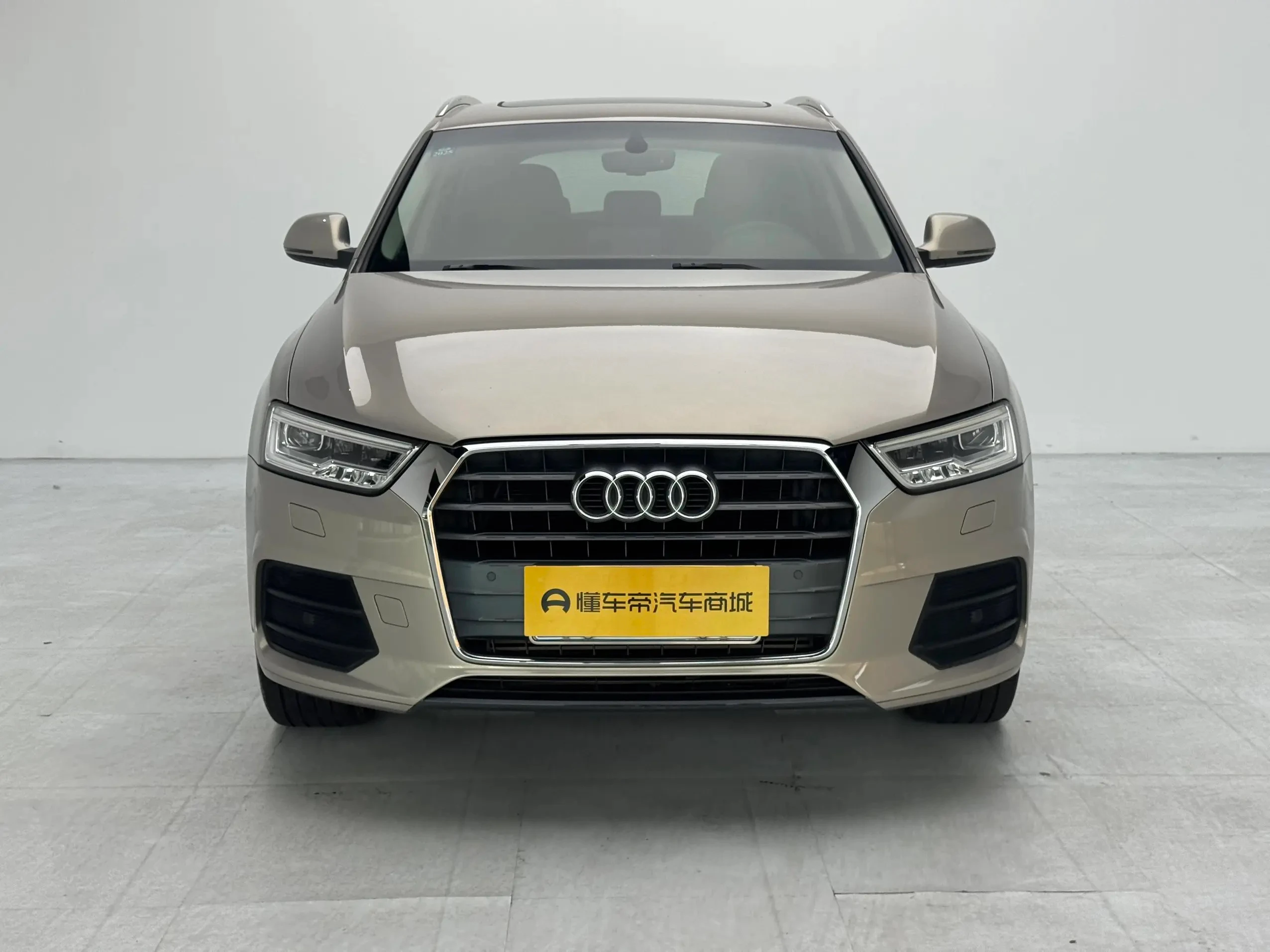 Audi Q3 35TFSI Fashion Model - exterior