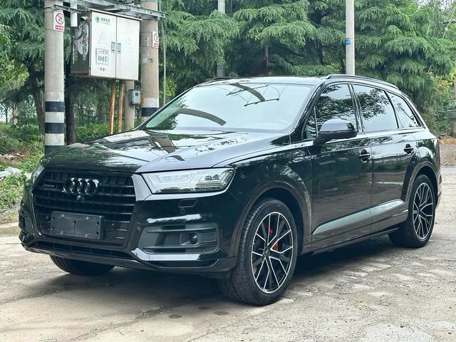 Audi Q7 45TFSI Comfort