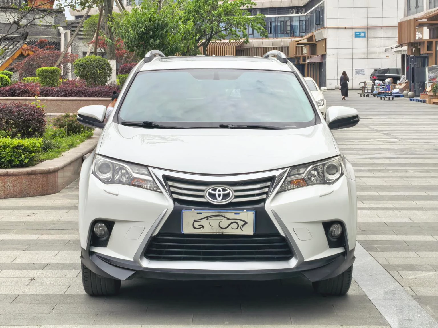 Toyota RAV4 CVT 2WD - exterior