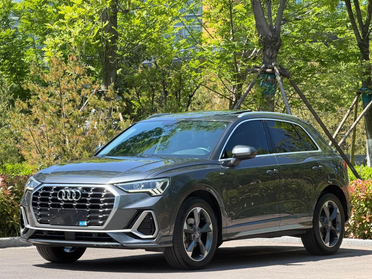 Audi Q3 35 TFSI Sport Fashion - exterior