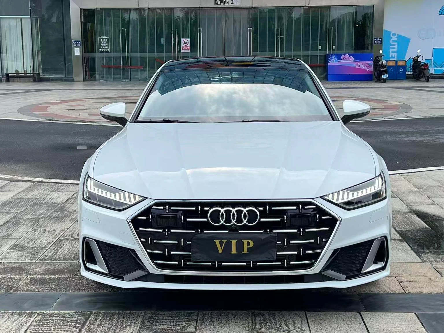 Audi A7L 45 TFSI S-line Dream Edition - exterior